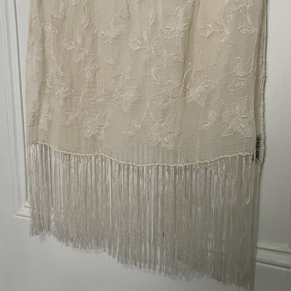 Stunning vintage Giorgio Armani Le Collezioni silk scarf - Picture 3 of 5